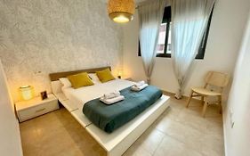 GATU Viñedo, centro, parking gratis, aire acc, terraza - Mayores de 25 años y familias